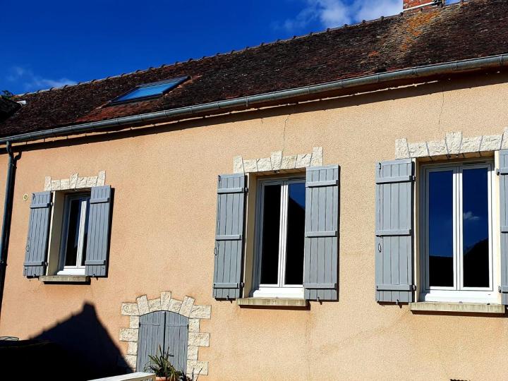 Pose de volets battants Sens