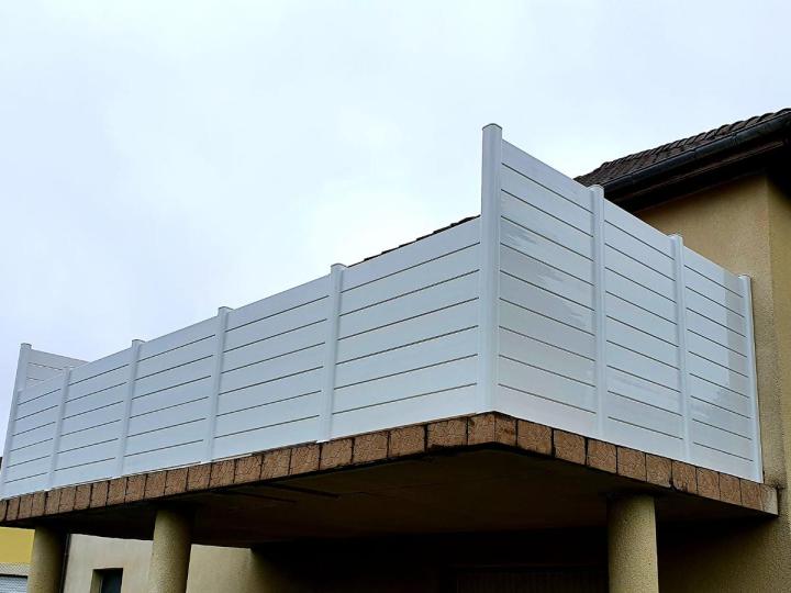 Professionnel de la pose de clôtures Sens